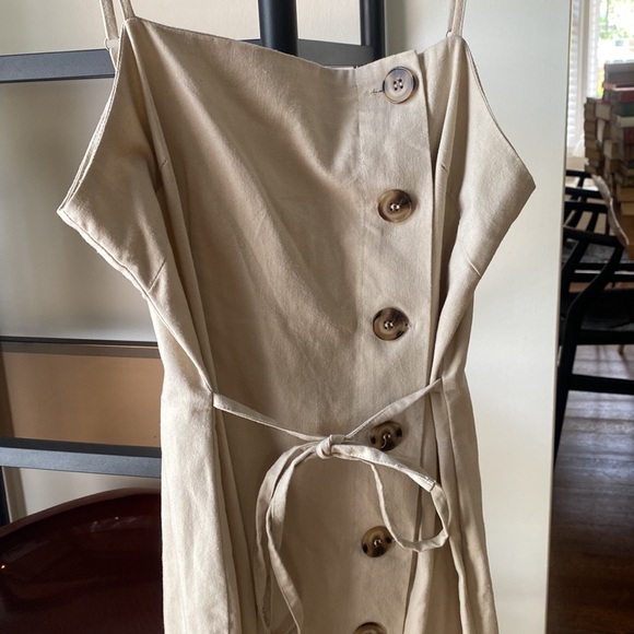 Women’s midi length dress - Picture 2 of 4